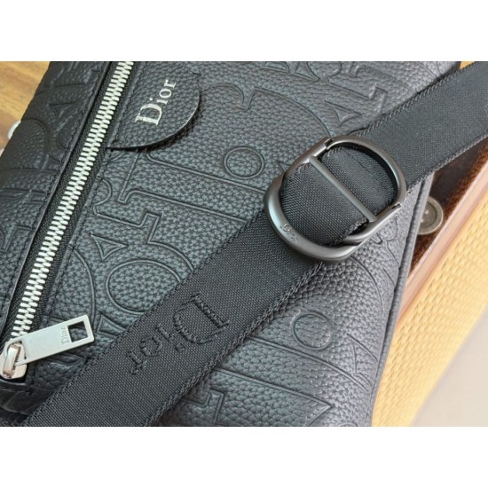 Sito Replica Borsa a tracolla Dior Rider con cerniera Nero Imitazioni Replica perfette Borsa a tracolla Dior Rider con cerniera Nero