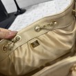 Borsa a secchiello Chanel Hobo con coulisse AS5293 Beige