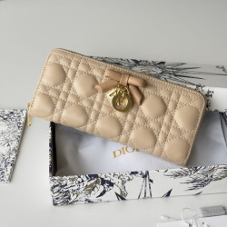 Portafoglio con cerniera Dior Lady Dior Voyageur albicocca