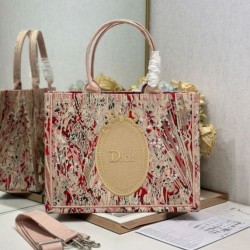 Replica perfette Ricamo della borsa tote Dior Book con medaglione Dior Rosa