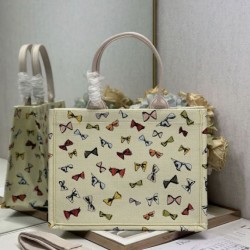 Sito Replica Borsa shopping Dior Book Tote con fiocco e tracolla Imitazioni Replica perfette Borsa shopping Dior Book Tote con fiocco e tracolla