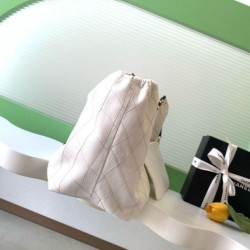 Sito Replica Imitazioni borse griffate tote Chanel 26C Coco Beach AS6191 bianca Imitazioni Replica perfette Imitazioni borse griffate tote Chanel 26C Coco Beach AS6191 bianca