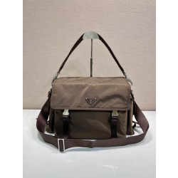 Replica Perfetta a tracolla Prada Explore Re-Nylon 2VD082 Marrone