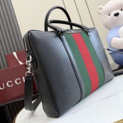 Borsa da lavoro media Gucci A0007X Mega Web Trademark nera