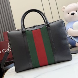 Borsa da lavoro media Gucci A0007X Mega Web Trademark nera