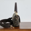Borsa Fendi Medio Baguette tessuto jacquard FF marrone