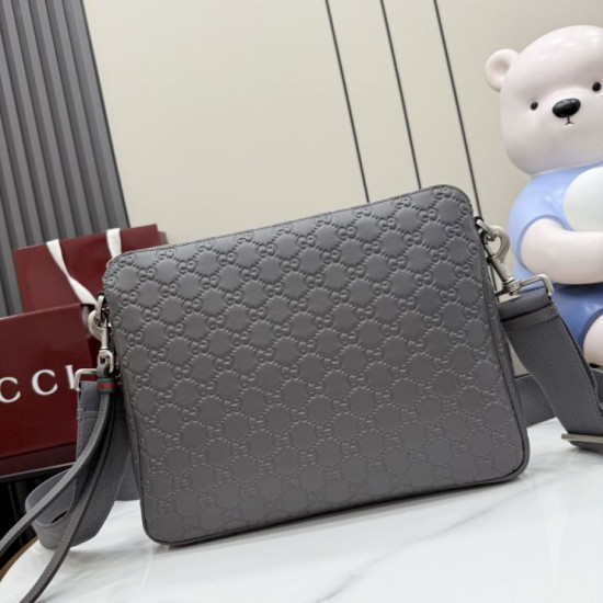 Borsa a tracolla media Gucci 850214 con emblema GG grigio