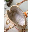 Bora Pari all'originale replica LV Stamp Alma BB M28672 163c01 chip