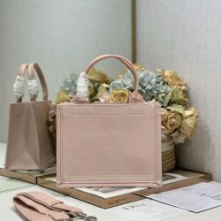 Sito Replica Borsa book tote Dior piccola/media/grande rosa con motivo floreale Imitazioni Replica perfette Borsa book tote Dior piccola/media/grande rosa con motivo floreale