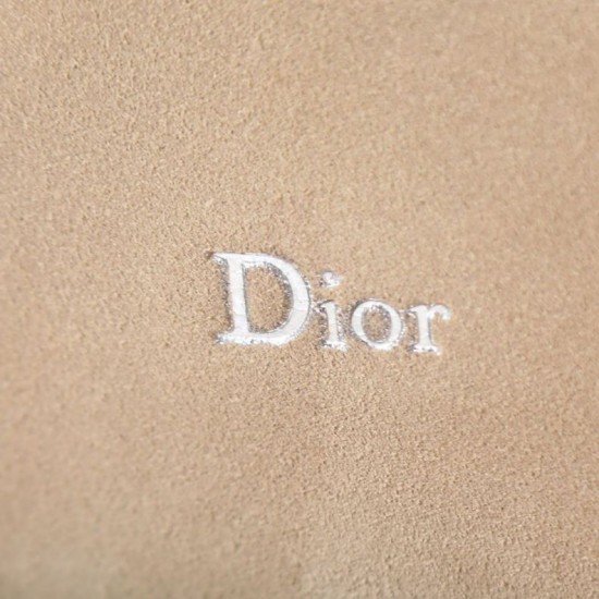 Sito Replica Borse Imitazioni Diorly Dior medio Custian Hobo 26s scamosciata di vitello beige Imitazioni Replica perfette Borse Imitazioni Diorly Dior medio Custian Hobo 26s scamosciata di vitello beige