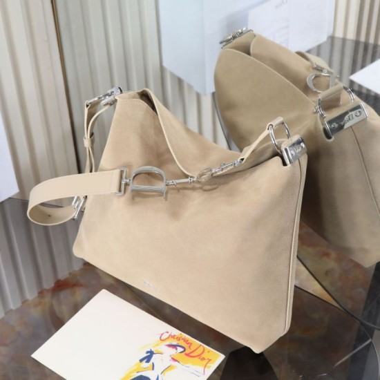 Sito Replica Borse Imitazioni Diorly Dior medio Custian Hobo 26s scamosciata di vitello beige Imitazioni Replica perfette Borse Imitazioni Diorly Dior medio Custian Hobo 26s scamosciata di vitello beige