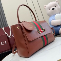 Sito Replica Borse a mano media Gucci 875018 Paparazzo Marrone Imitazioni Replica perfette Borse a mano media Gucci 875018 Paparazzo Marrone