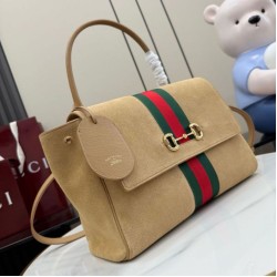 Sito Replica Borsa a mano media Gucci Paparazzo 875018 scamosciata albicocca Imitazioni Replica perfette Borsa a mano media Gucci Paparazzo 875018 scamosciata albicocca