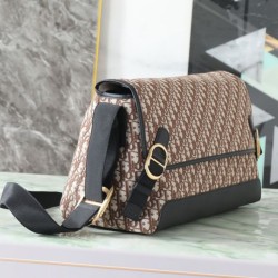 Replica perfette Borsa a tracolla Dior Jett Flap Oblique Marrone