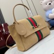 Borsa a mano media Gucci Paparazzo 875018 scamosciata albicocca