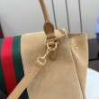 Borsa a mano media Gucci Paparazzo 875018 scamosciata albicocca