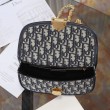 Borsa a tracolla piccola Dior Médaillon M3921 con patta e catena