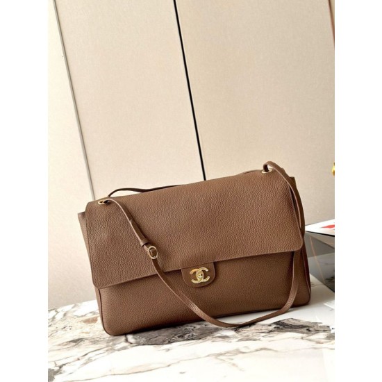 Borsa Chanel AS6233 Souplissimo Maxi Flap marrone