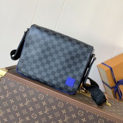 Replica perfette Qualità premium Borse  LV District PM chip a codice variabile M00085