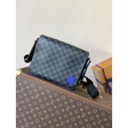 Qualità premium Borse Replica LV District PM chip a codice variabile M00085