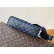 Qualità premium Borse Replica LV District PM chip a codice variabile M00085