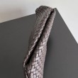 Pochette Bottega Veneta Onda con motivo a conchiglia