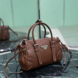 Sito Replica Copia Perfetta Borsa a tracolla Prada Mini Bonnie 1BA499 marrone Imitazioni Replica perfette Copia Perfetta Borsa a tracolla Prada Mini Bonnie 1BA499 marrone