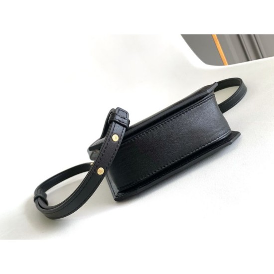 Sito Replica Borse Imitazioni tote mini Bvlgari Serpenti Versione Chip nera Imitazioni Replica perfette Borse Imitazioni tote mini Bvlgari Serpenti Versione Chip nera