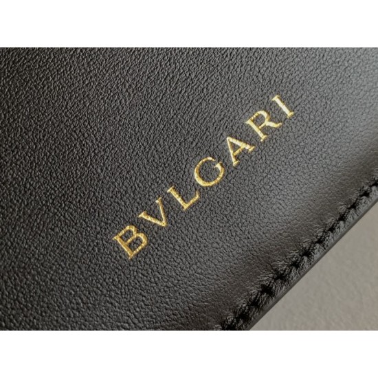 Sito Replica Borse Imitazioni tote mini Bvlgari Serpenti Versione Chip nera Imitazioni Replica perfette Borse Imitazioni tote mini Bvlgari Serpenti Versione Chip nera