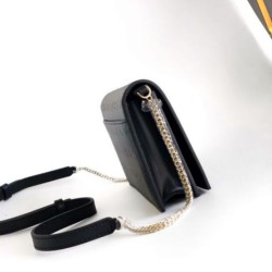 Sito Replica Portafoglio con catena Infinitum con logo Bvlgari Versione Chip nero Imitazioni Replica perfette Portafoglio con catena Infinitum con logo Bvlgari Versione Chip nero