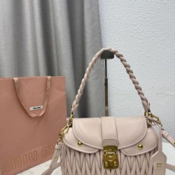 Replica perfette Borsa  1:1 a mano trapuntata Miu Miu 5BC213 Rosa