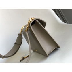 Borse Replica a tracolla Bvlgari Serpenti East-West Maxi Chain Versione Chip Grigio Borse Replica a tracolla Bvlgari Serpenti East-West Maxi Chain Versione Chip Grigio