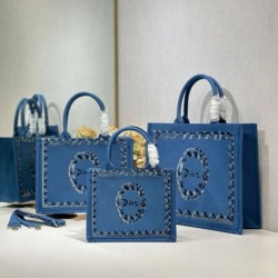 Replica perfette Imitazioni borse griffate shopping Dior Book Tote Blu Wave con tracolla