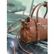 Copia Perfetta Borsa a tracolla Prada Mini Bonnie 1BA499 marrone