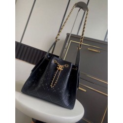 Copia Perfetta Borsa Chanel piccola 25 Hobo AS5293 nera traforata