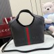 Sito Replica Borse Imitazioni piccola Gucci Giglio traforata GG 860845 Nero Imitazioni Replica perfette Borse Imitazioni piccola Gucci Giglio traforata GG 860845 Nero