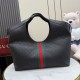 Sito Replica Perfetta grande Gucci Giglio 853971 traforata GG Nero Imitazioni Replica perfette Perfetta grande Gucci Giglio 853971 traforata GG Nero