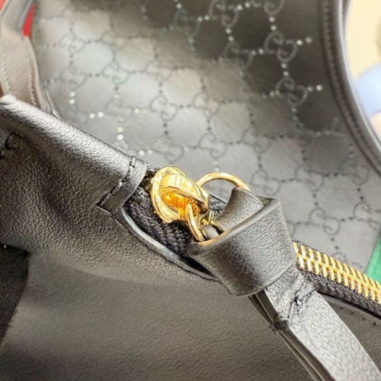 Sito Replica Perfetta grande Gucci Giglio 853971 traforata GG Nero Imitazioni Replica perfette Perfetta grande Gucci Giglio 853971 traforata GG Nero
