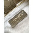Borsa a mano Chanel 26S AS6268  scamosciata con tracolla larga grigio