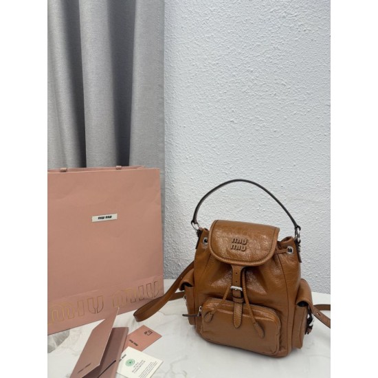 Sito Replica Zaino Miu Miu 26s pelle cerata 5bc043 marrone Imitazioni Replica perfette Zaino Miu Miu 26s pelle cerata 5bc043 marrone