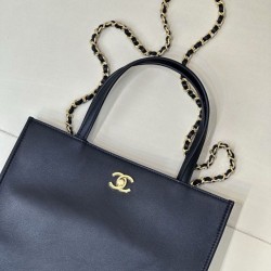 Sito Replica Borse Firmate shopping verticale piccola Chanel AS6452 Nero Imitazioni Replica perfette Borse Firmate shopping verticale piccola Chanel AS6452 Nero