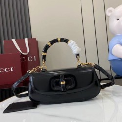 Replica perfette Borsa Gucci Bamboo Diva 827750 nera