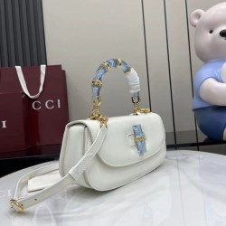 Sito Replica Borse Alta Qualità Gucci Bamboo Diva 827750 Bianca Imitazioni Replica perfette Borse Alta Qualità Gucci Bamboo Diva 827750 Bianca