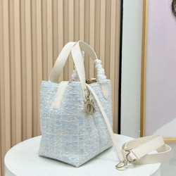 Sito Replica Borsa tote verticale Dior Tweed Toujours motivo Cannage Blu Imitazioni Replica perfette Borsa tote verticale Dior Tweed Toujours motivo Cannage Blu