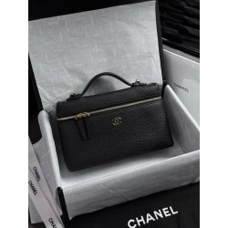 Beauty case grande Chanel Métiers d'art con catena AP5437 Nero