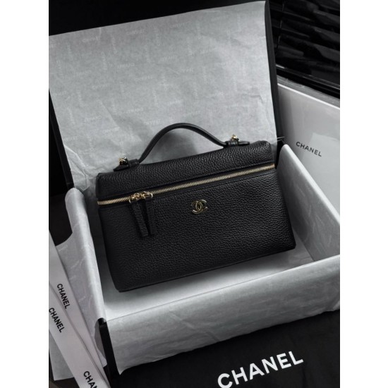 Beauty case grande Chanel Métiers d'art con catena AP5437 Nero
