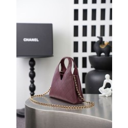 Replica Perfetta Chanel AS6392 triangolare trapuntata bordeaux