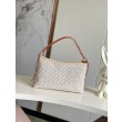 Borsa LV Carry All East West M2A136