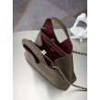 Borsa triangolare trapuntata Chanel AS6392 grigio