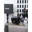 Mini borsa a tracolla Chanel stampa coccodrillo AS6424 Nero